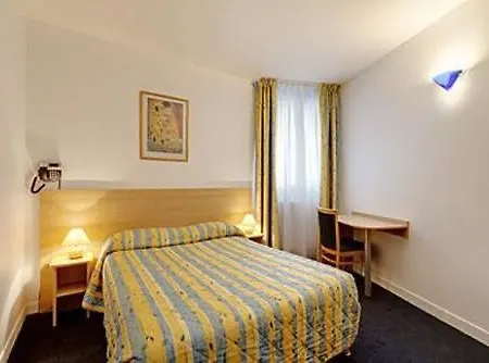 Clarisse Hotel 3*