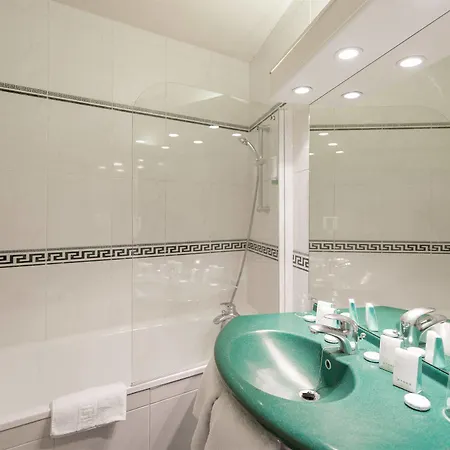Clarisse Hotel 3*
